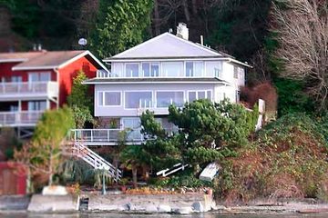 94 Tsawwassen Beach Rd