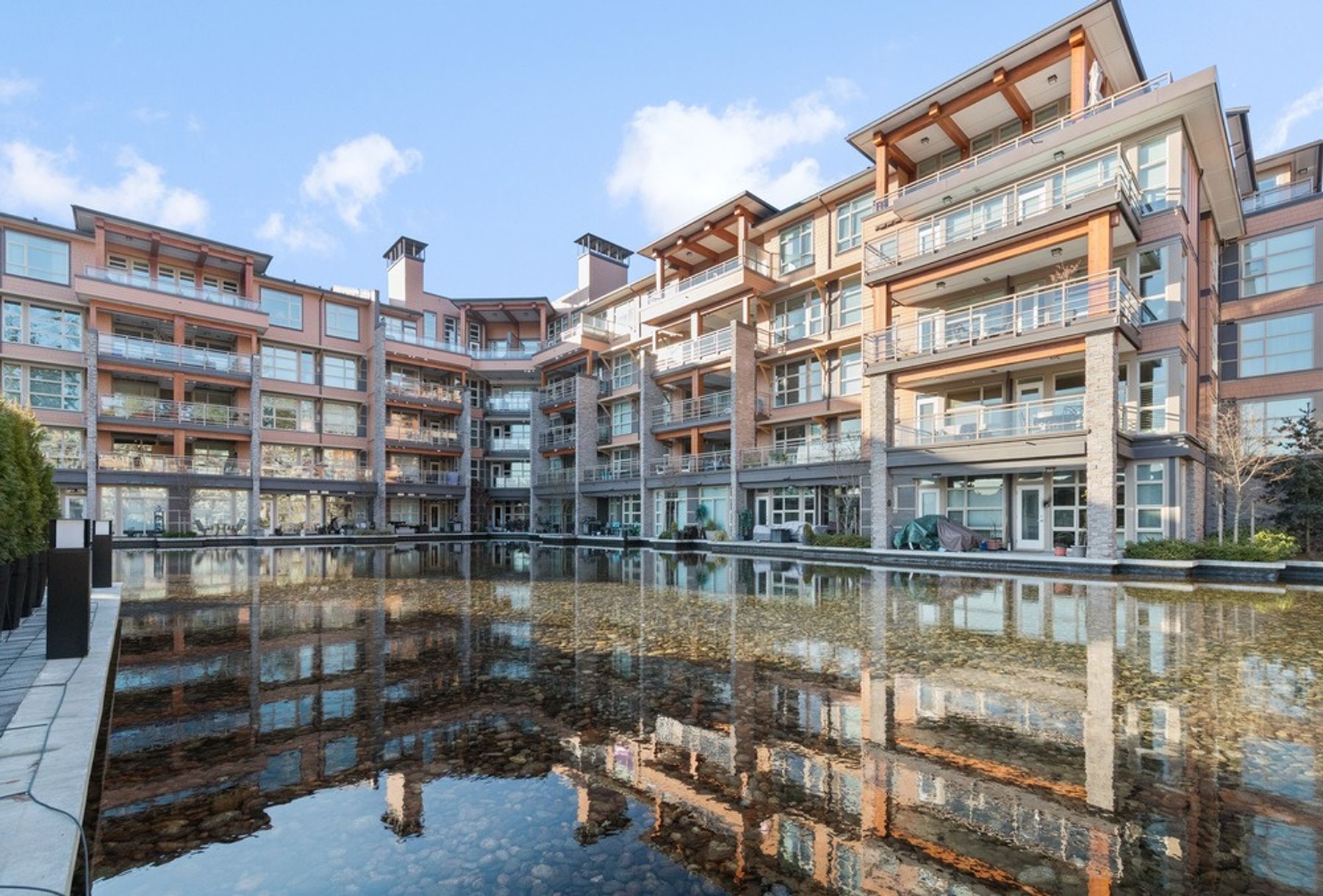 208 3602 Aldercrest Drive