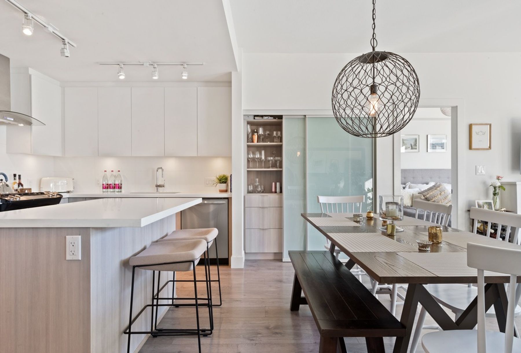 208 3602 Aldercrest Drive