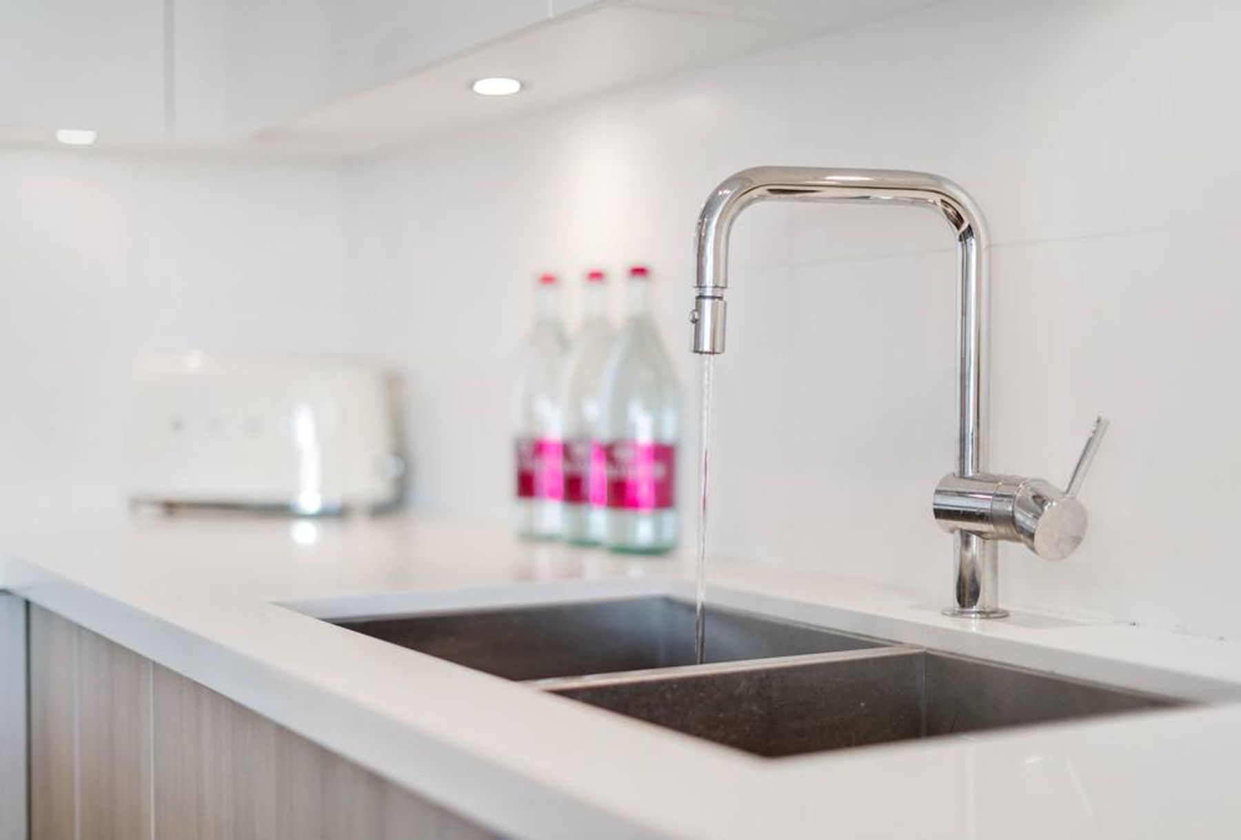 208 3602 Aldercrest Drive