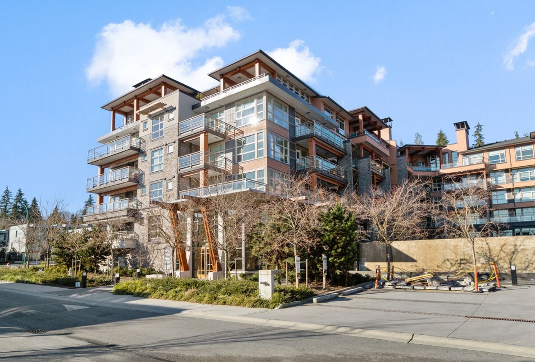 208 3602 Aldercrest Drive