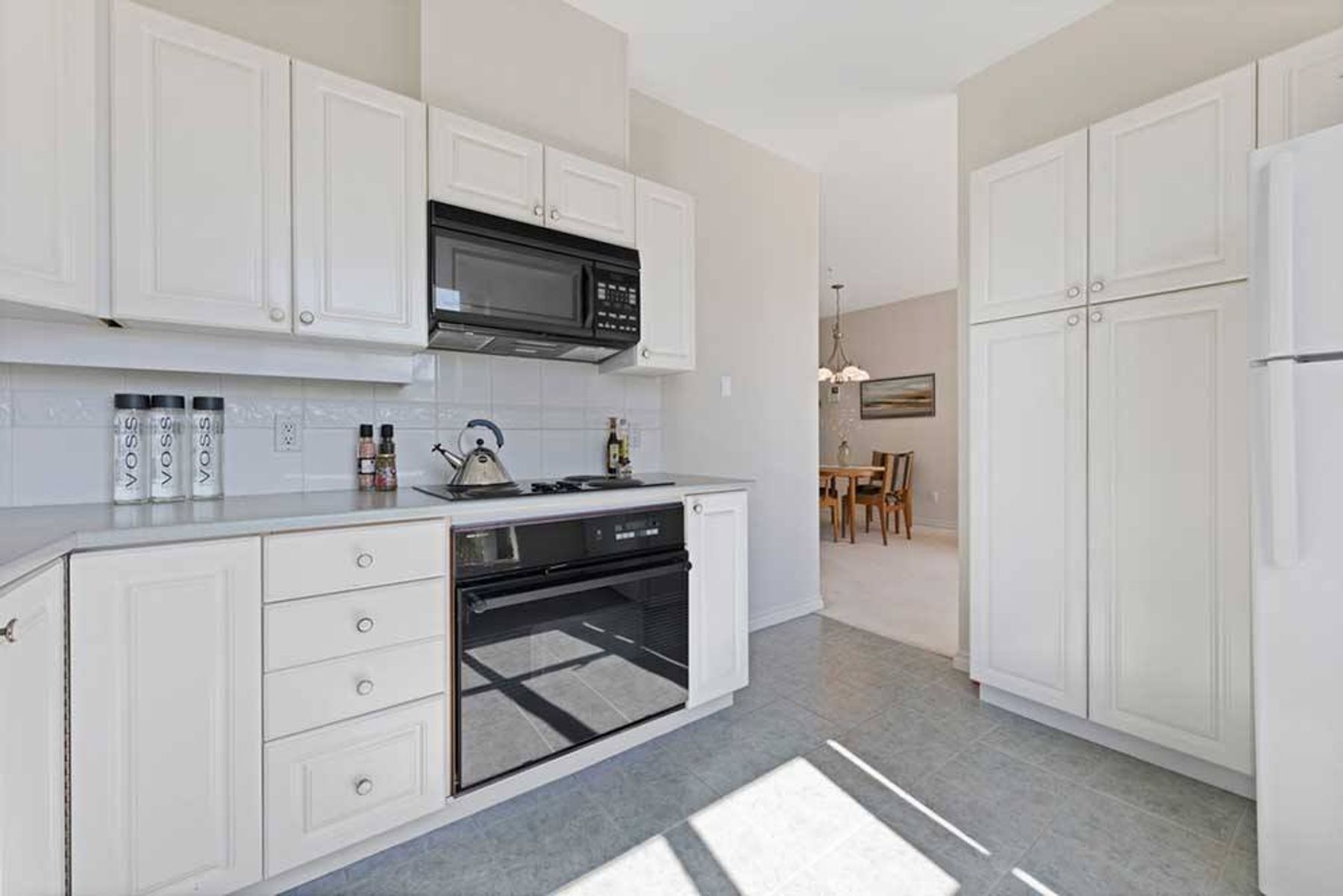 301 1765 Marine Drive