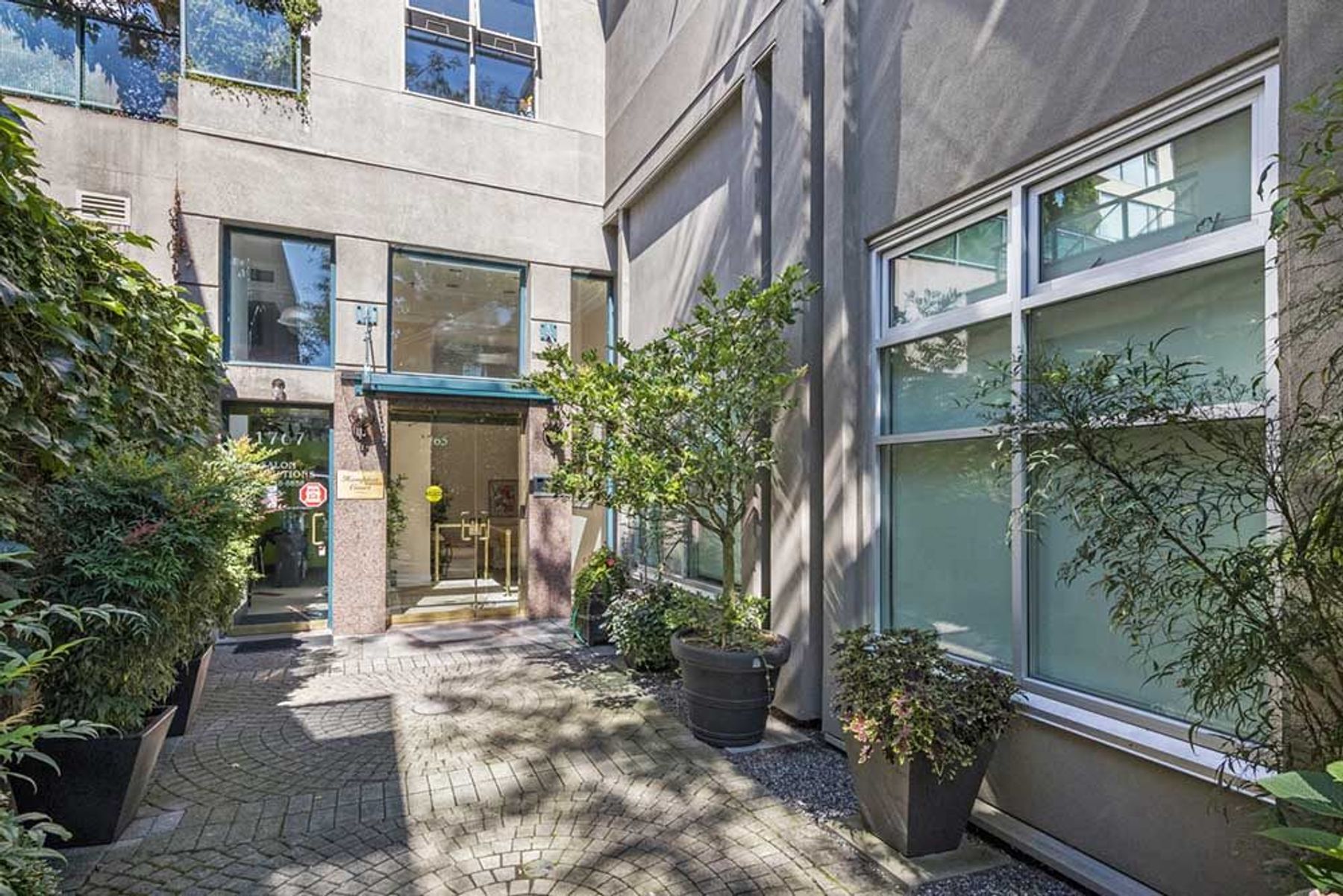 301 1765 Marine Drive