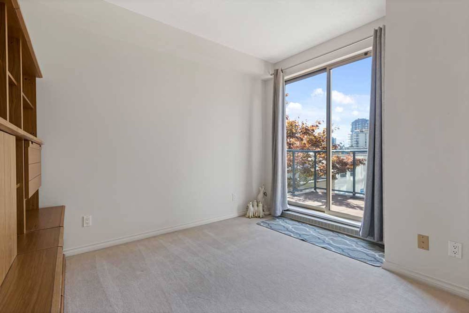 301 1765 Marine Drive