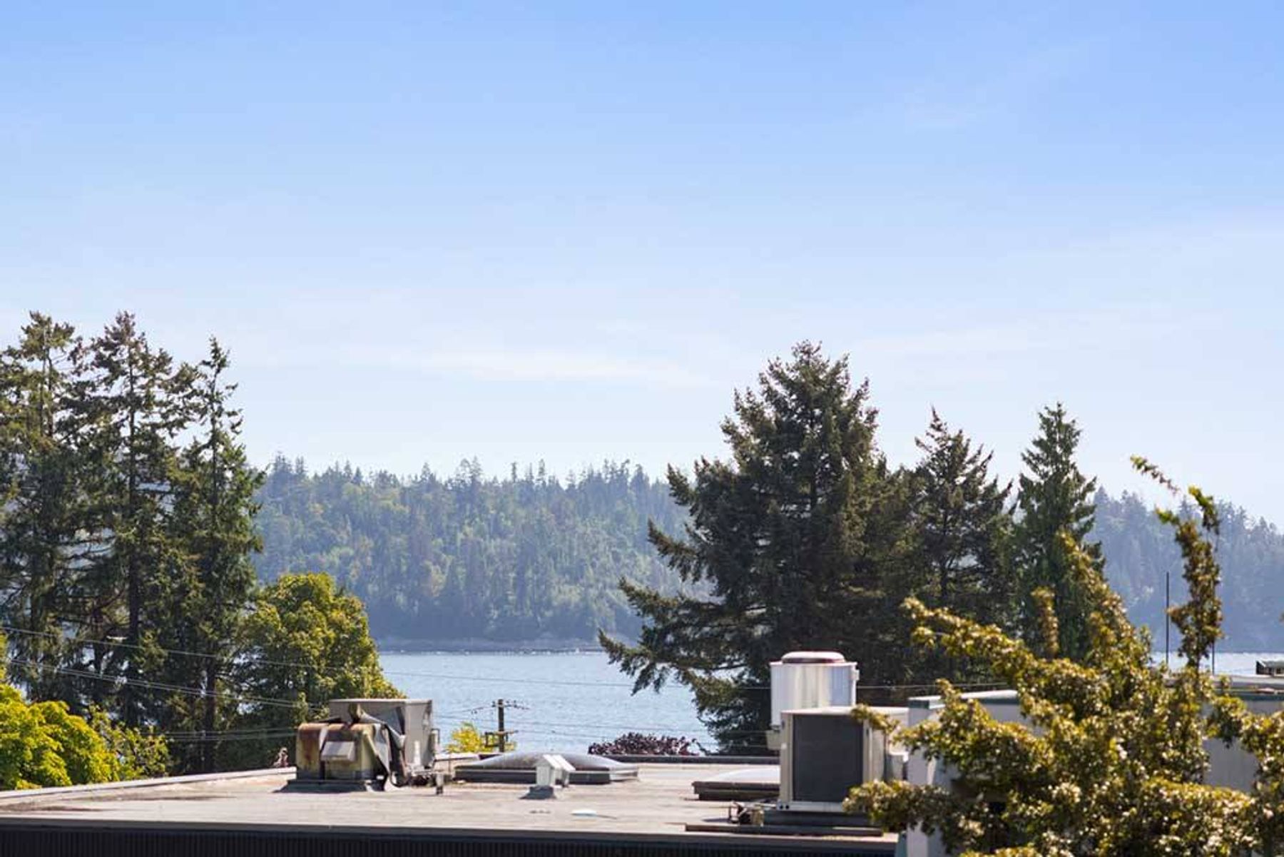 301 1765 Marine Drive