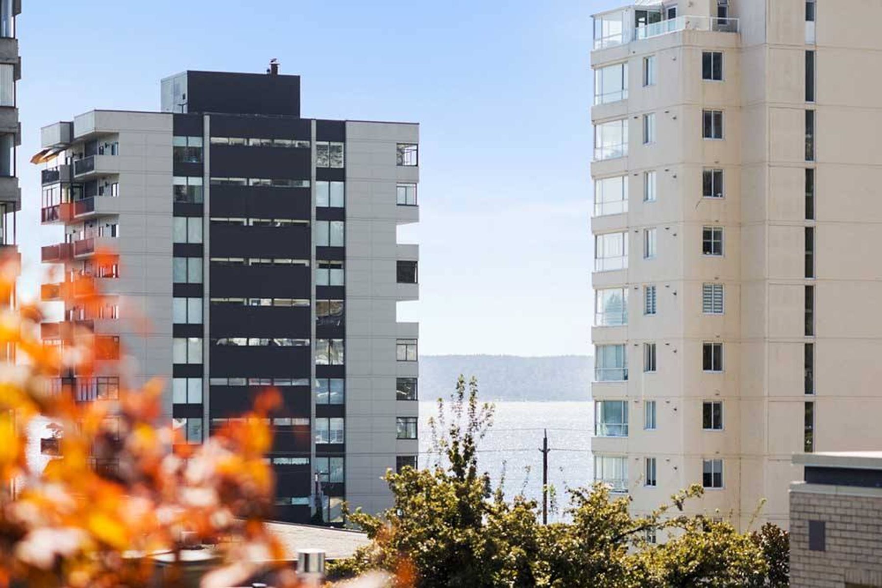 301 1765 Marine Drive