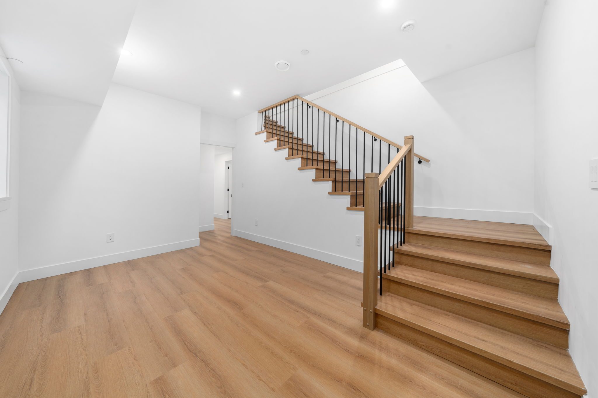 2530 McGill Street photo 26