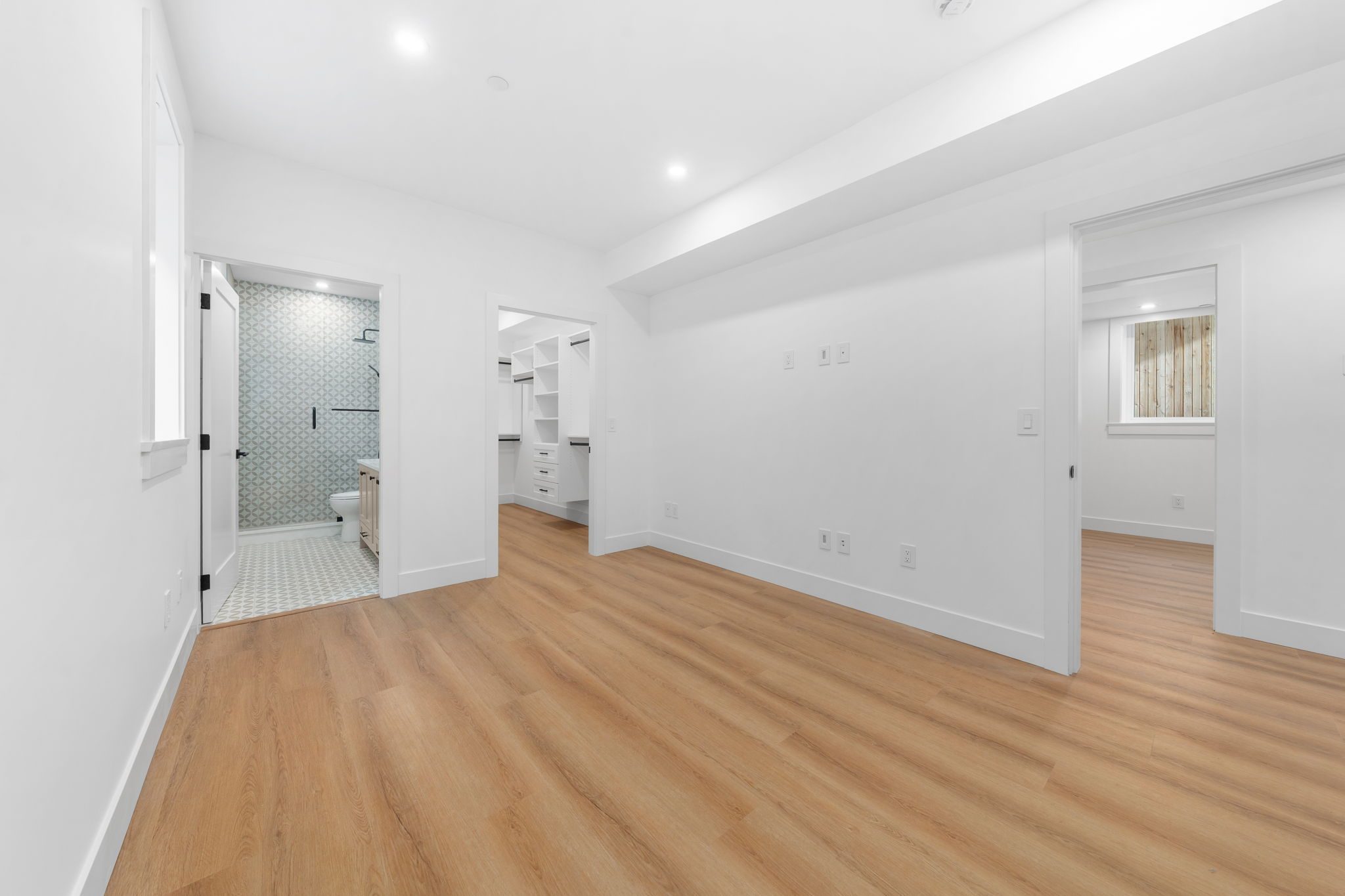 2530 McGill Street photo 33