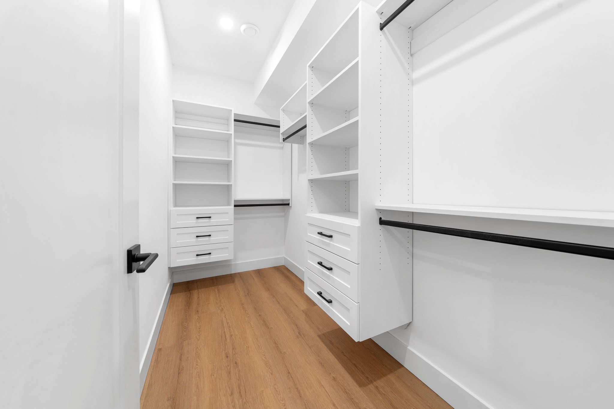 2530 McGill Street photo 35