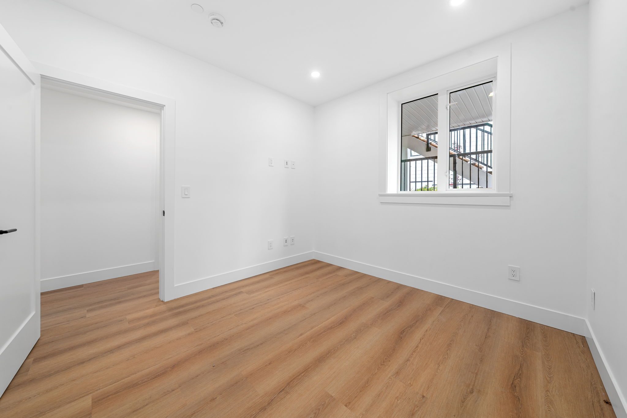 2530 McGill Street photo 40