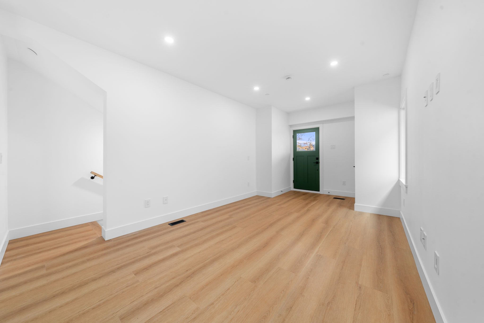 2530 McGill Street photo 5