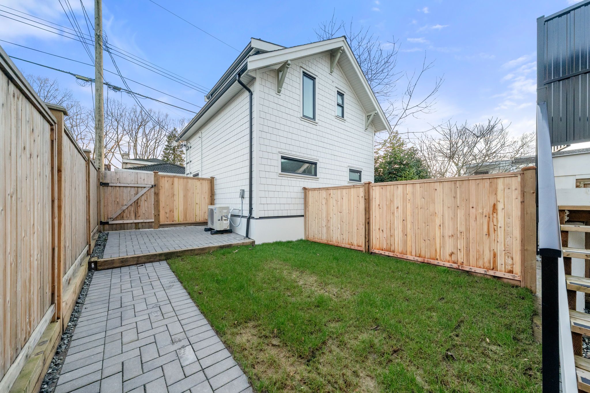 2530 McGill Street photo 51