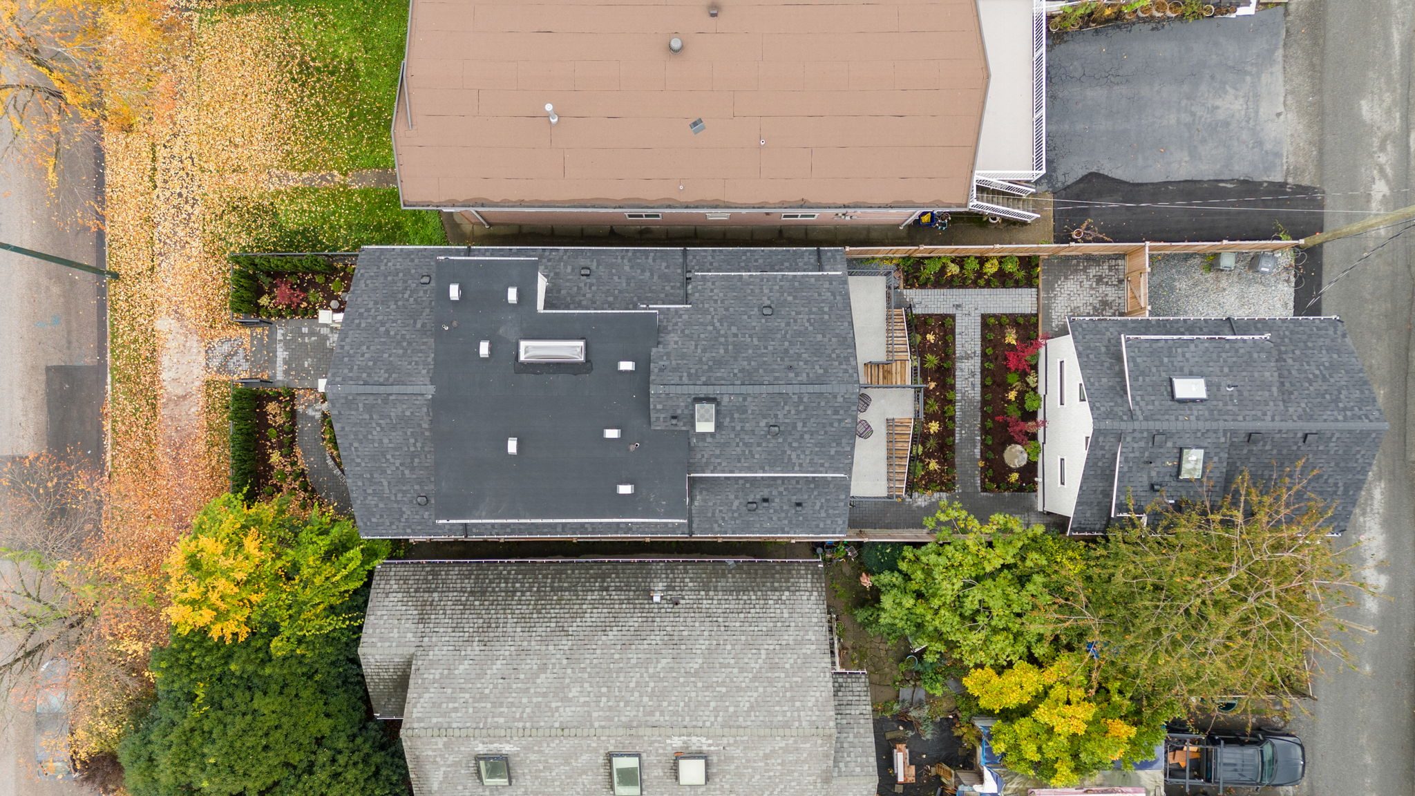 2530 McGill Street photo 54