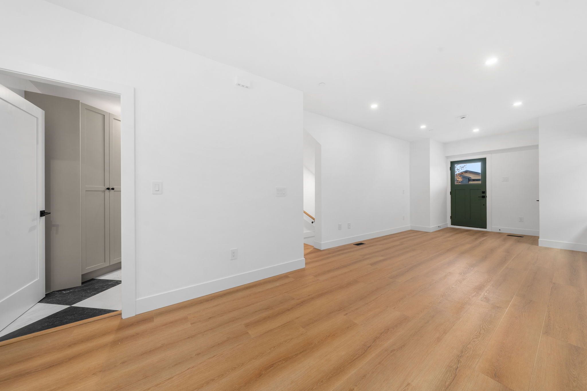 2530 McGill Street photo 9