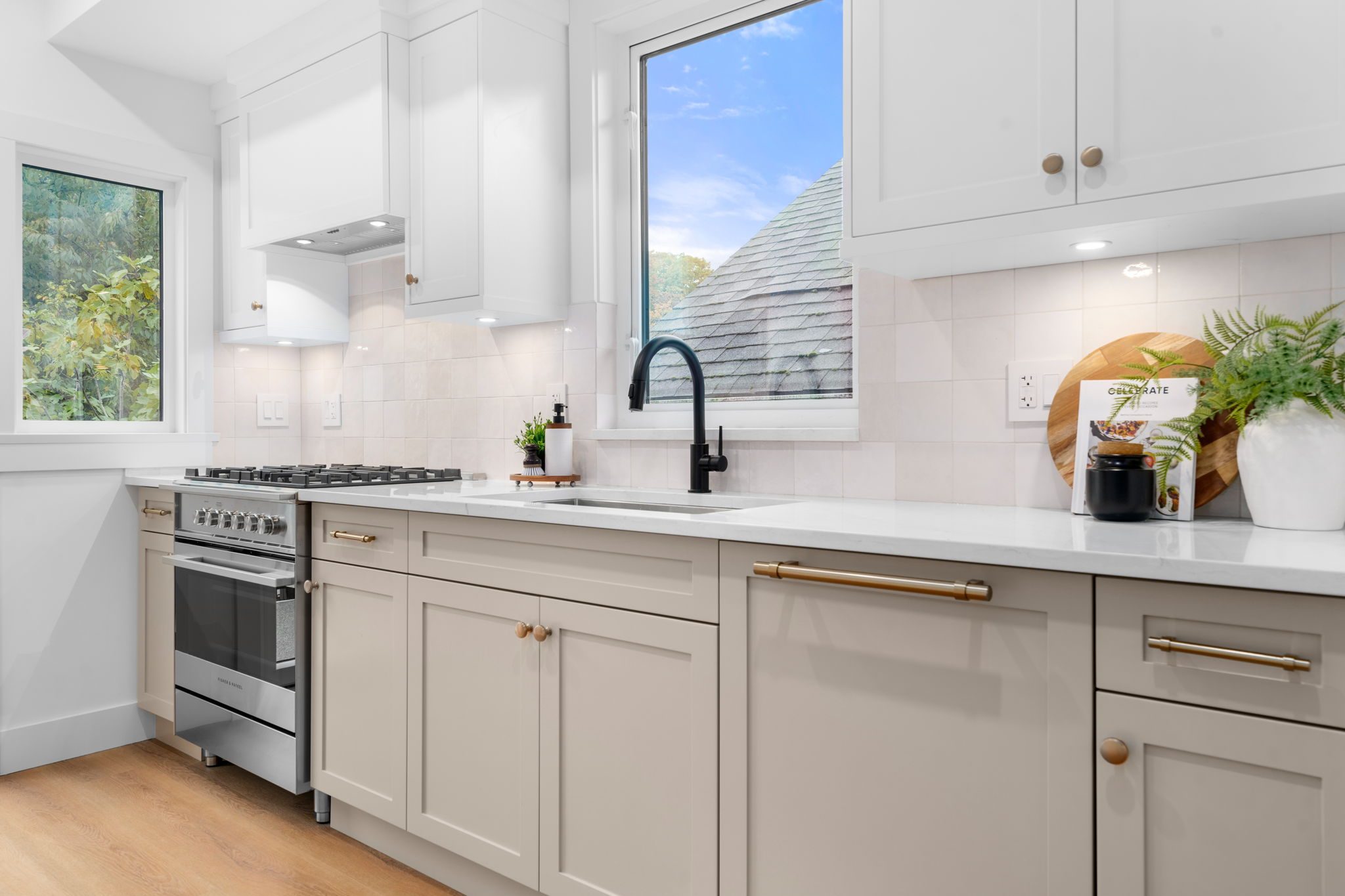 2528 McGill Street photo 17