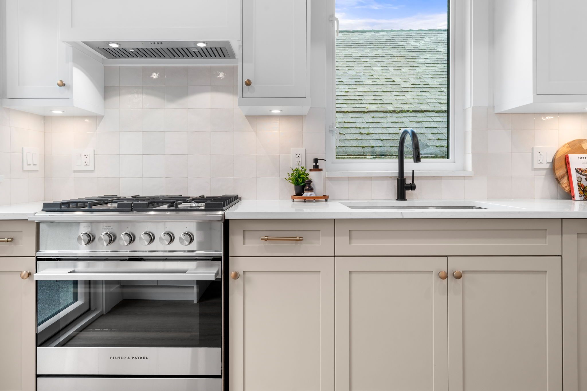 2528 McGill Street photo 18