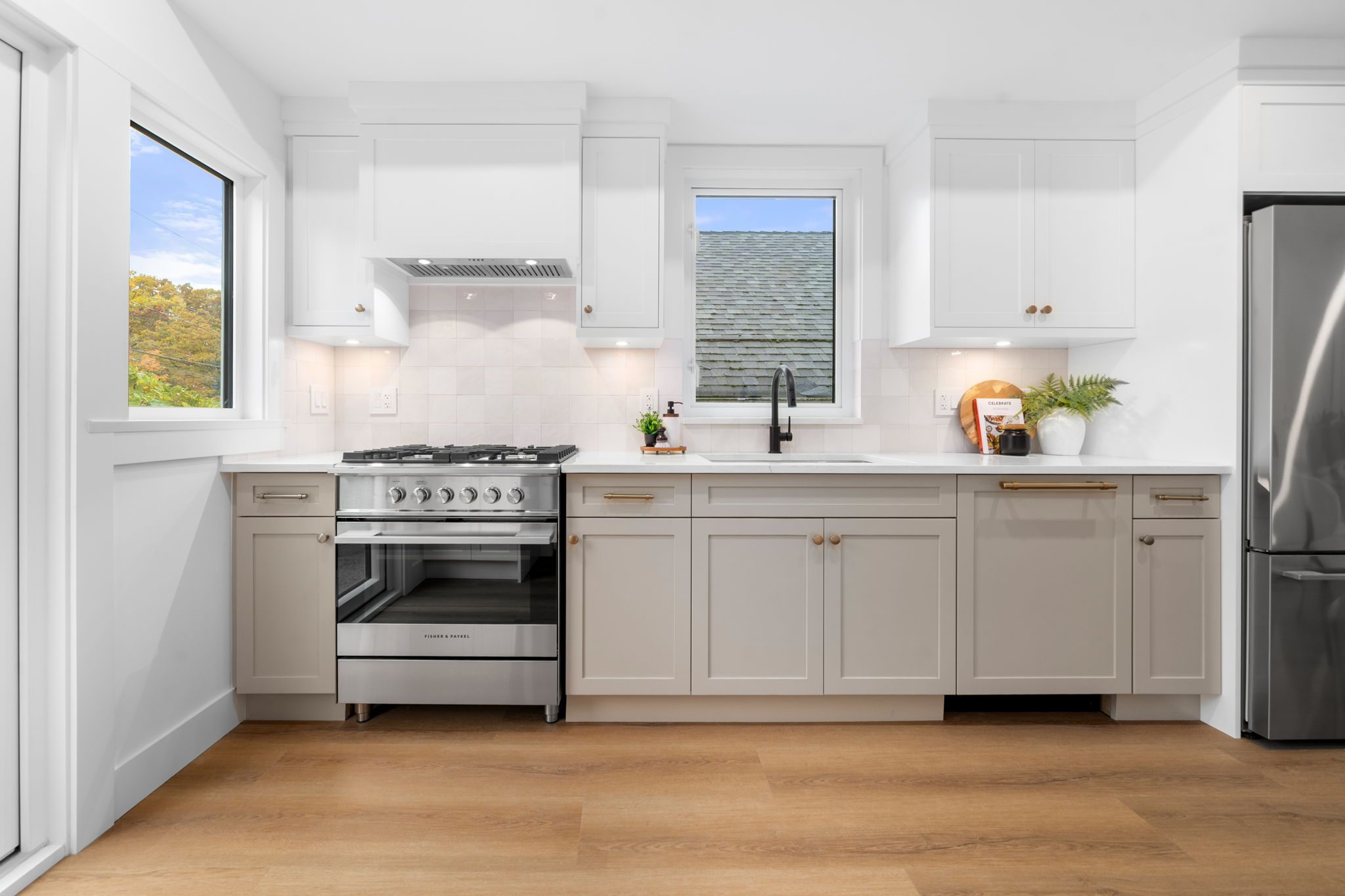 2528 McGill Street photo 19