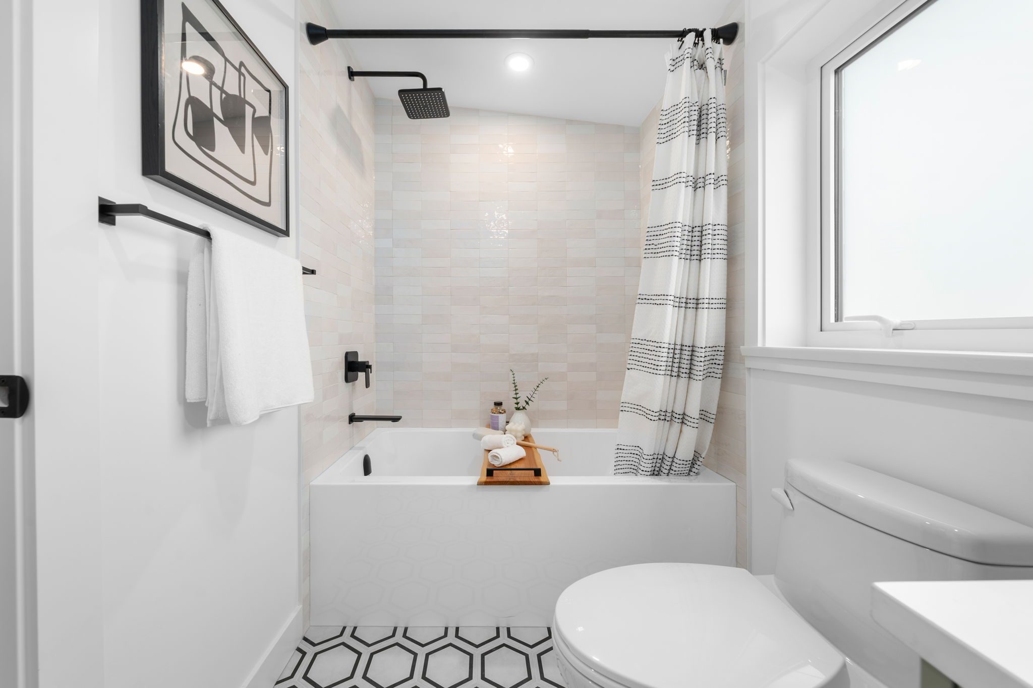 2528 McGill Street photo 27