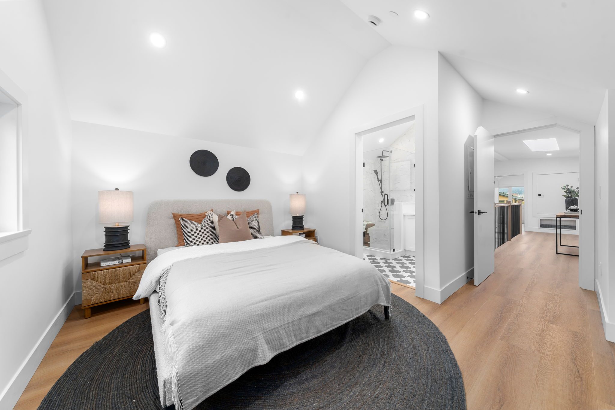 2528 McGill Street photo 36