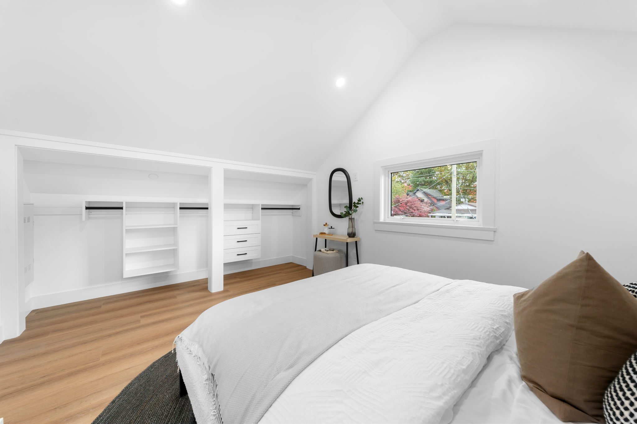 2528 McGill Street photo 38