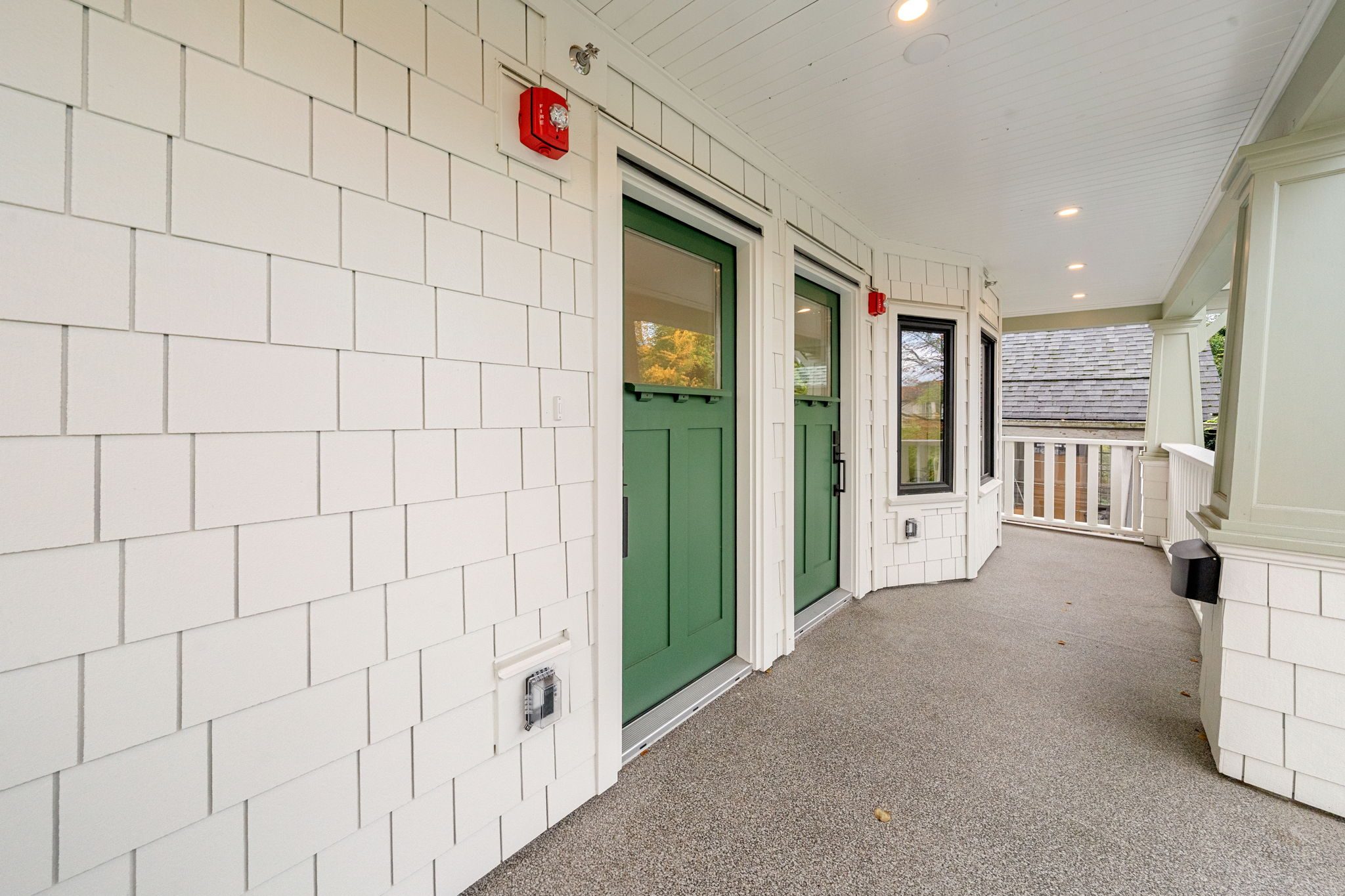 2528 McGill Street photo 42