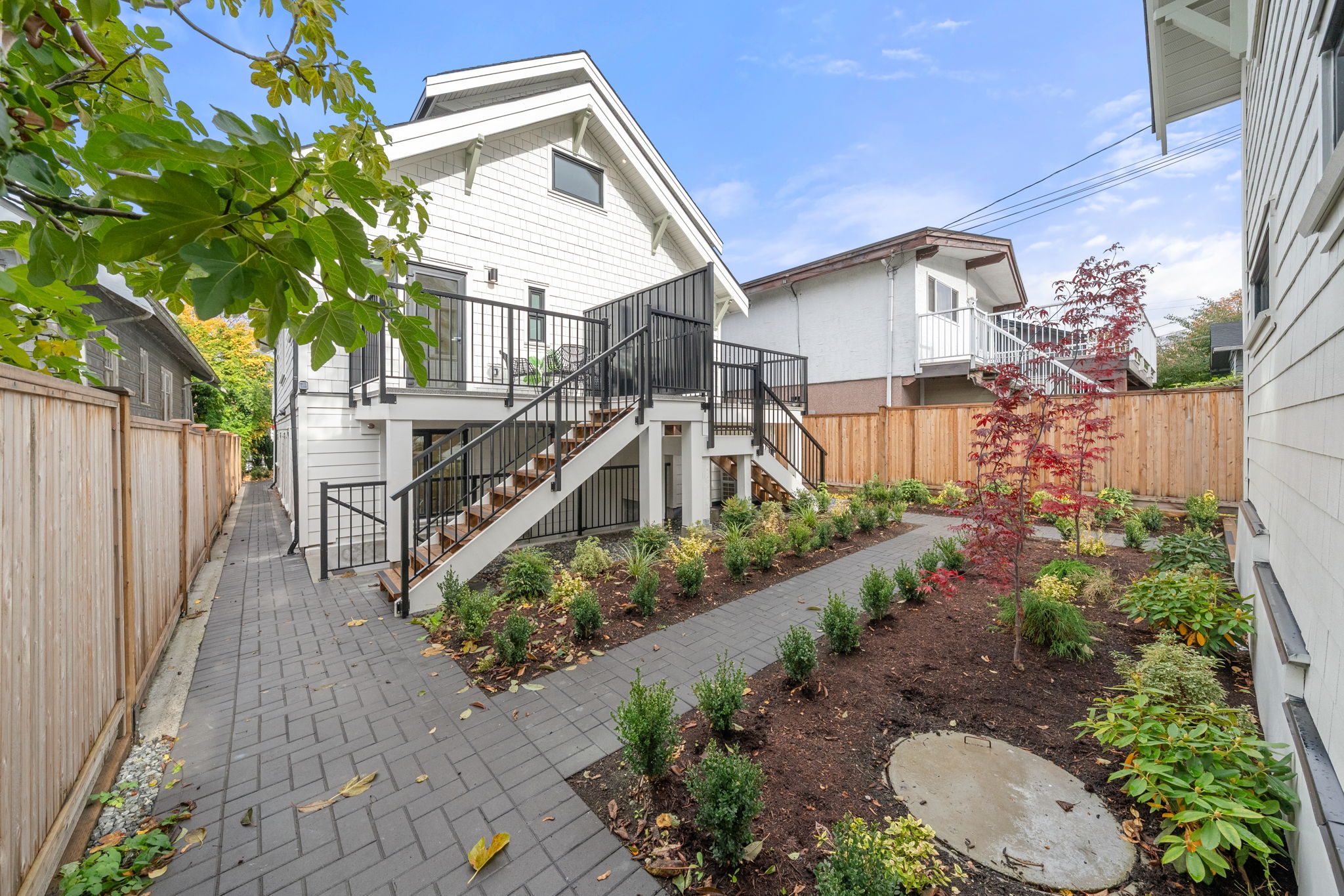 2528 McGill Street photo 47