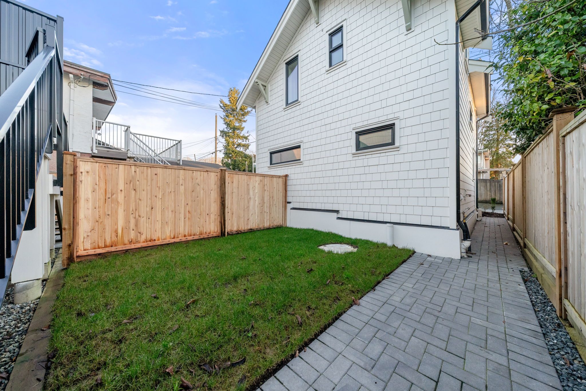 2528 McGill Street photo 51