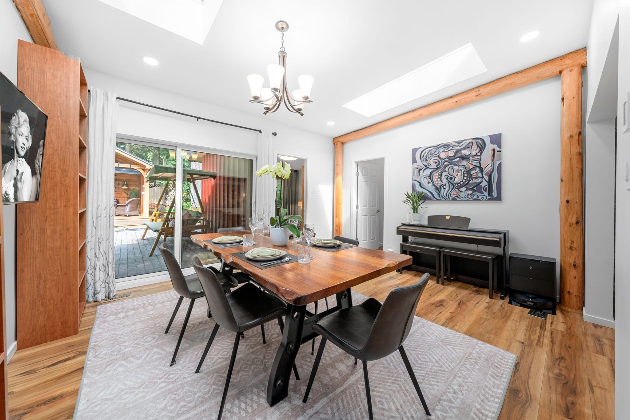 2540 Boswell Avenue photo 11