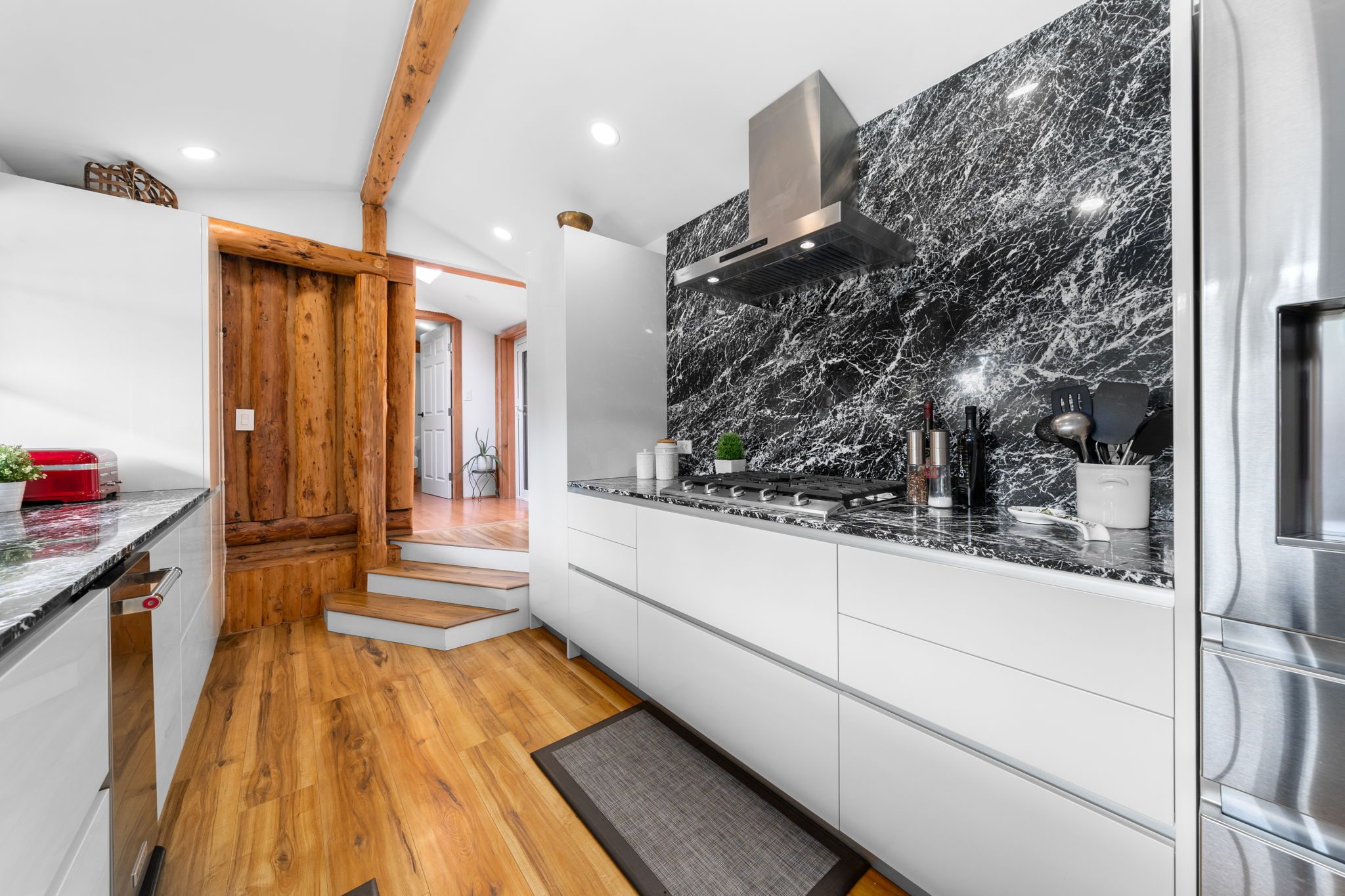 2540 Boswell Avenue photo 18