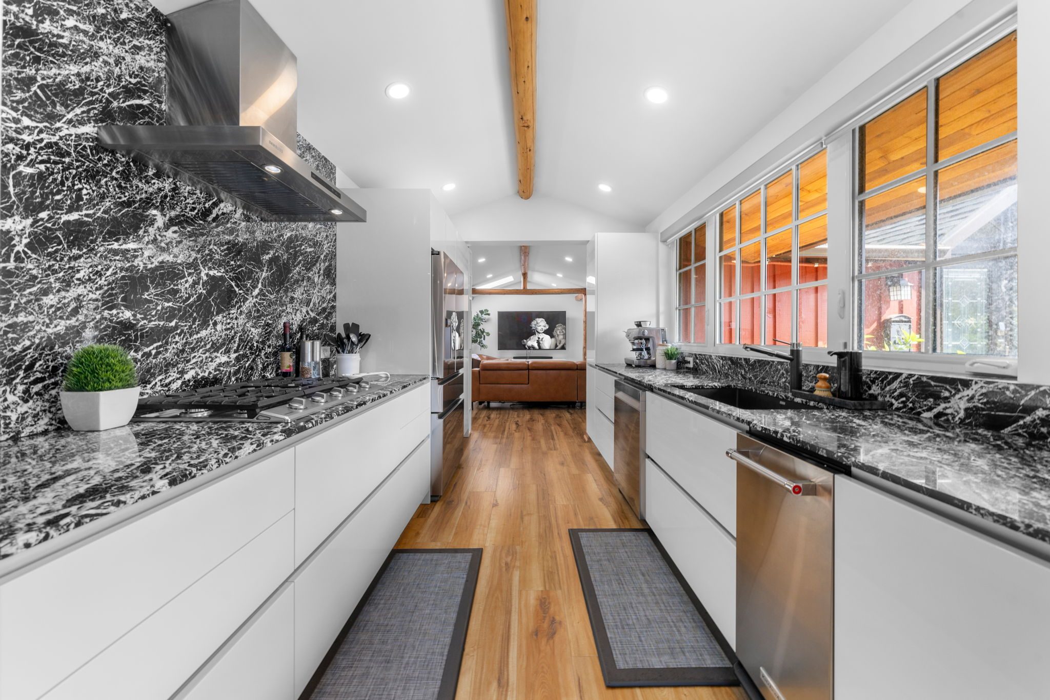 2540 Boswell Avenue photo 21