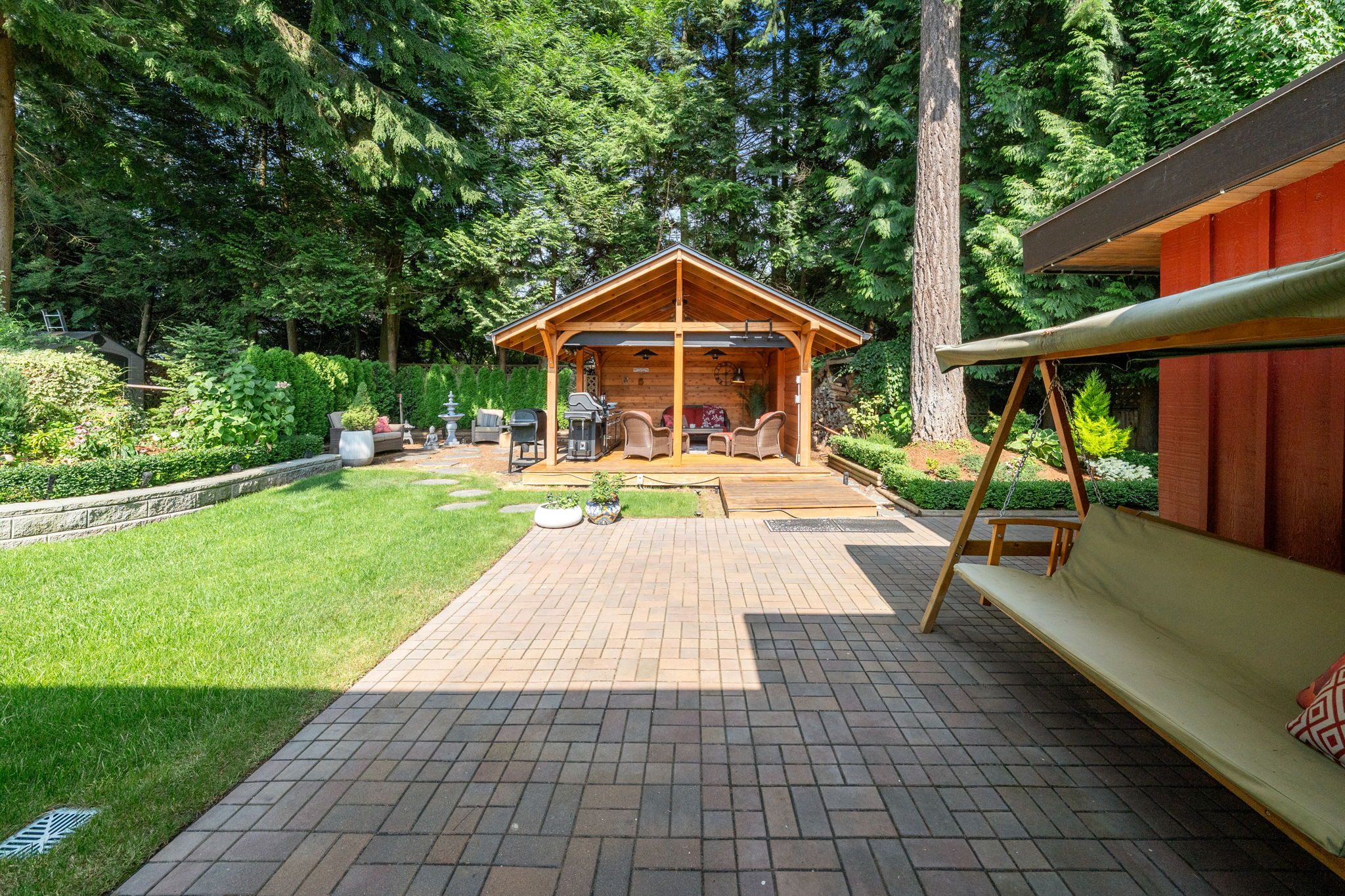 2540 Boswell Avenue photo 56