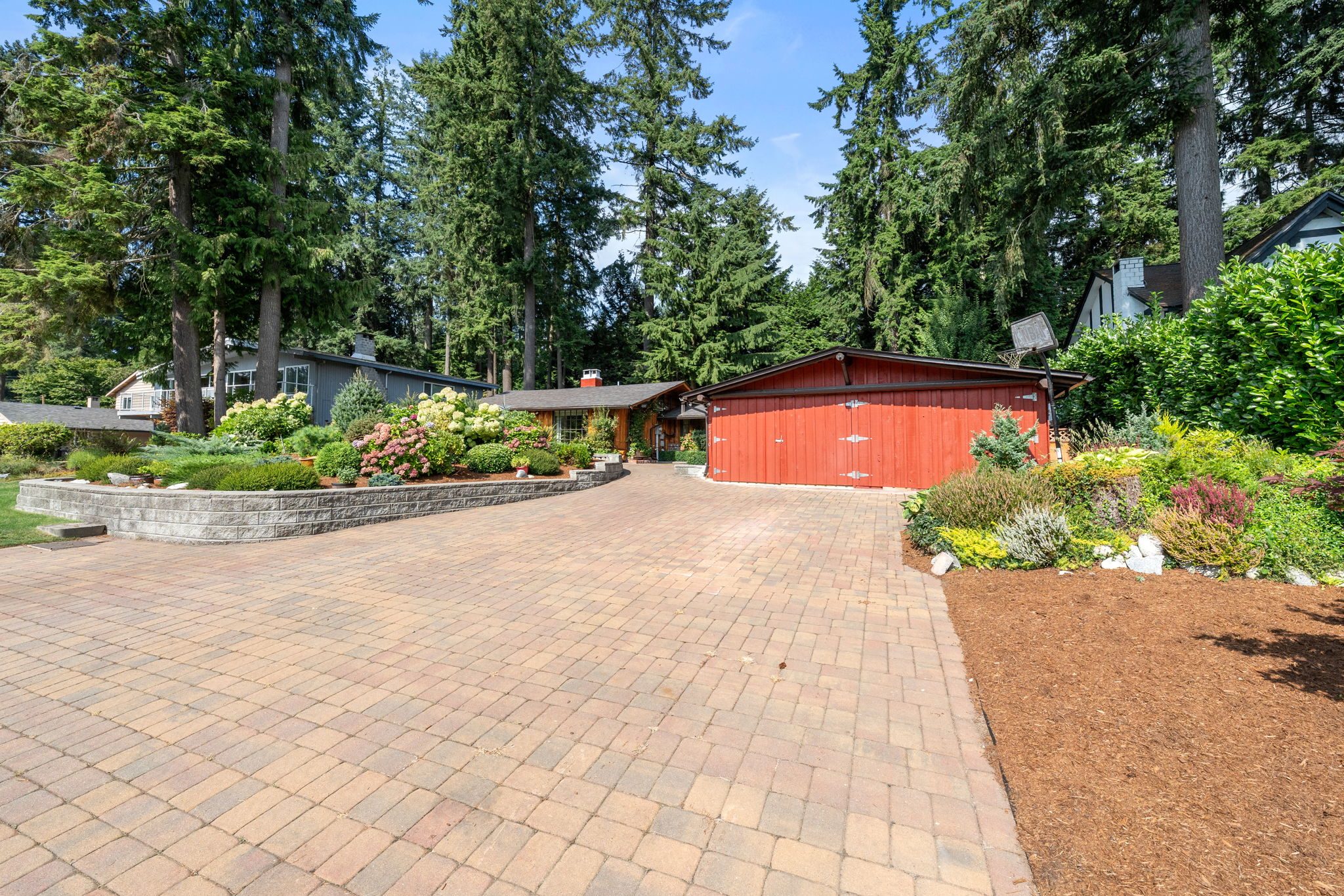 2540 Boswell Avenue photo 61