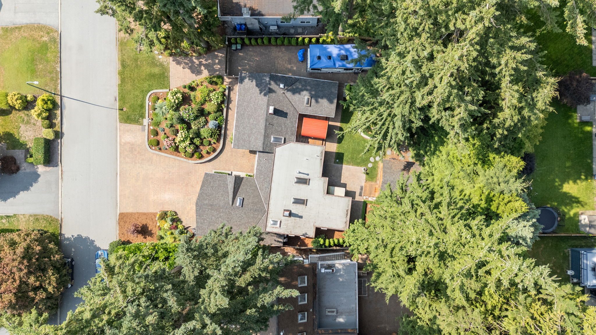 2540 Boswell Avenue photo 68