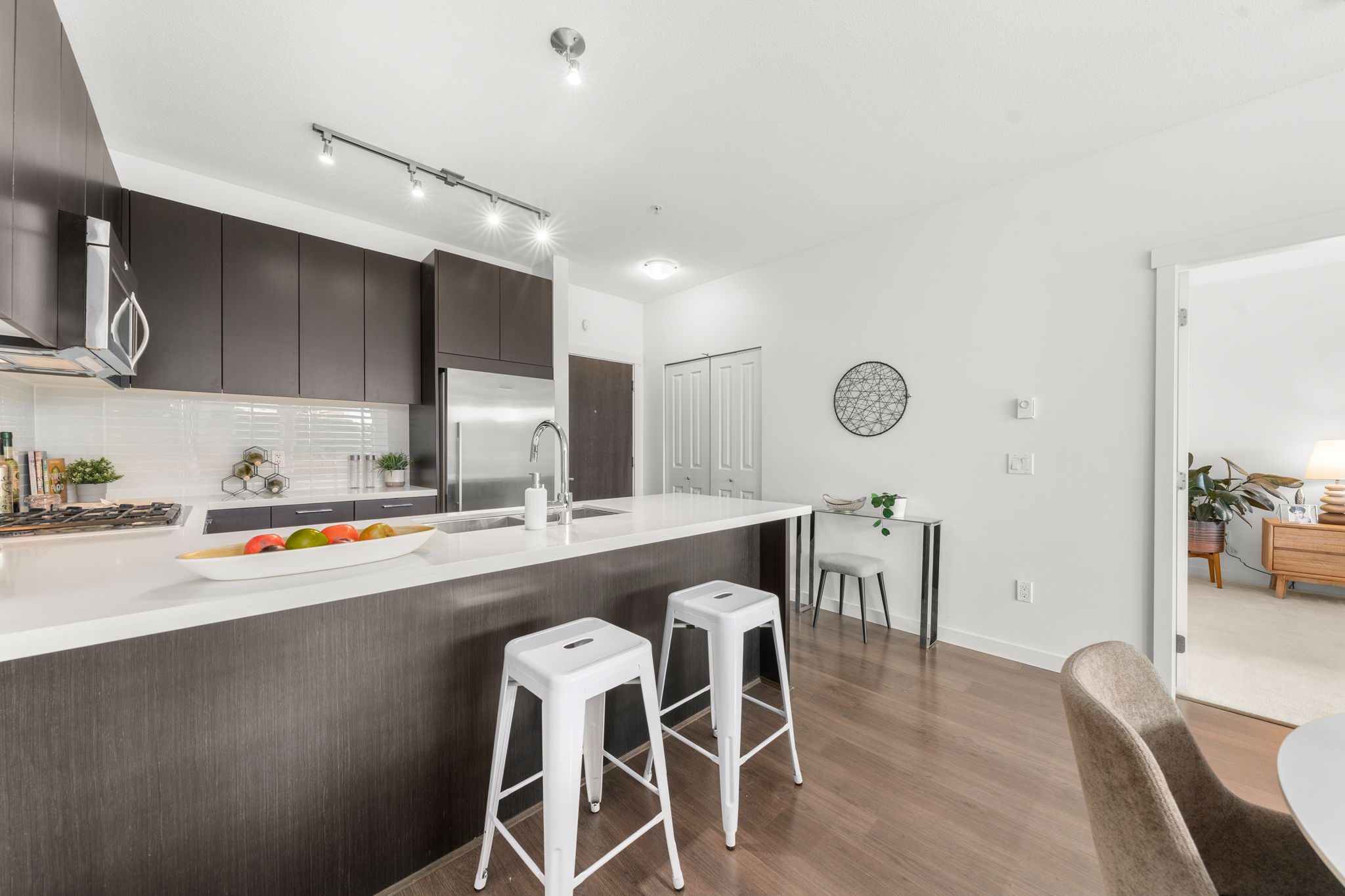 101 717 Chesterfield Avenue photo 14