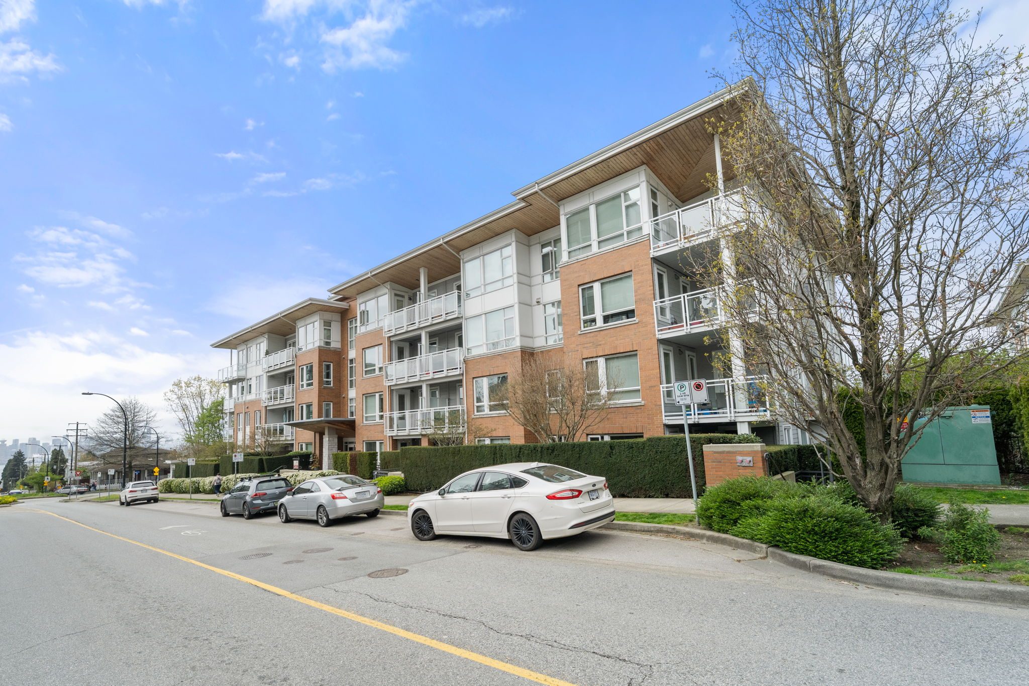 101 717 Chesterfield Avenue photo 2