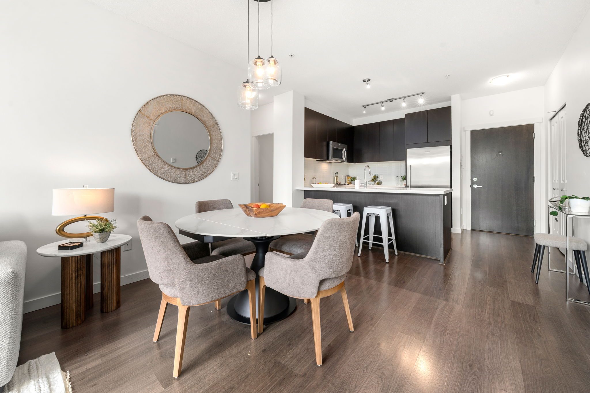 101 717 Chesterfield Avenue photo 20