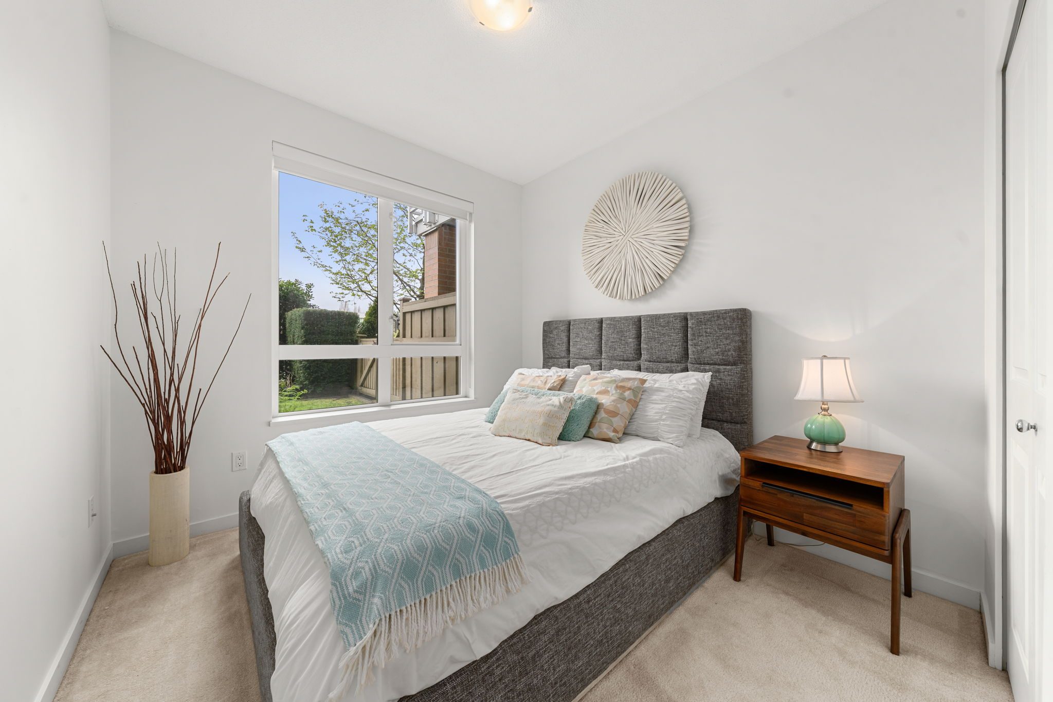 101 717 Chesterfield Avenue photo 26