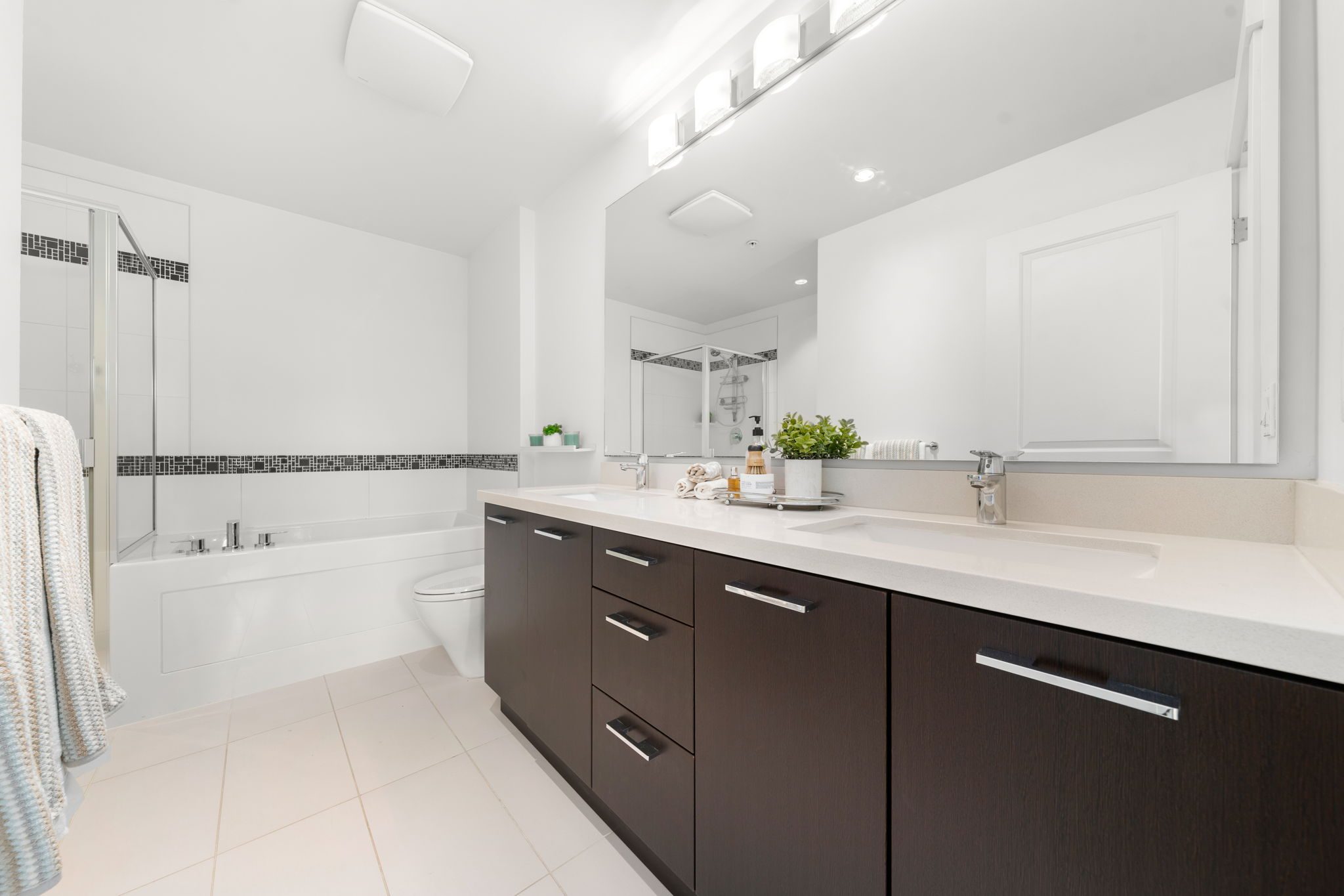 101 717 Chesterfield Avenue photo 34