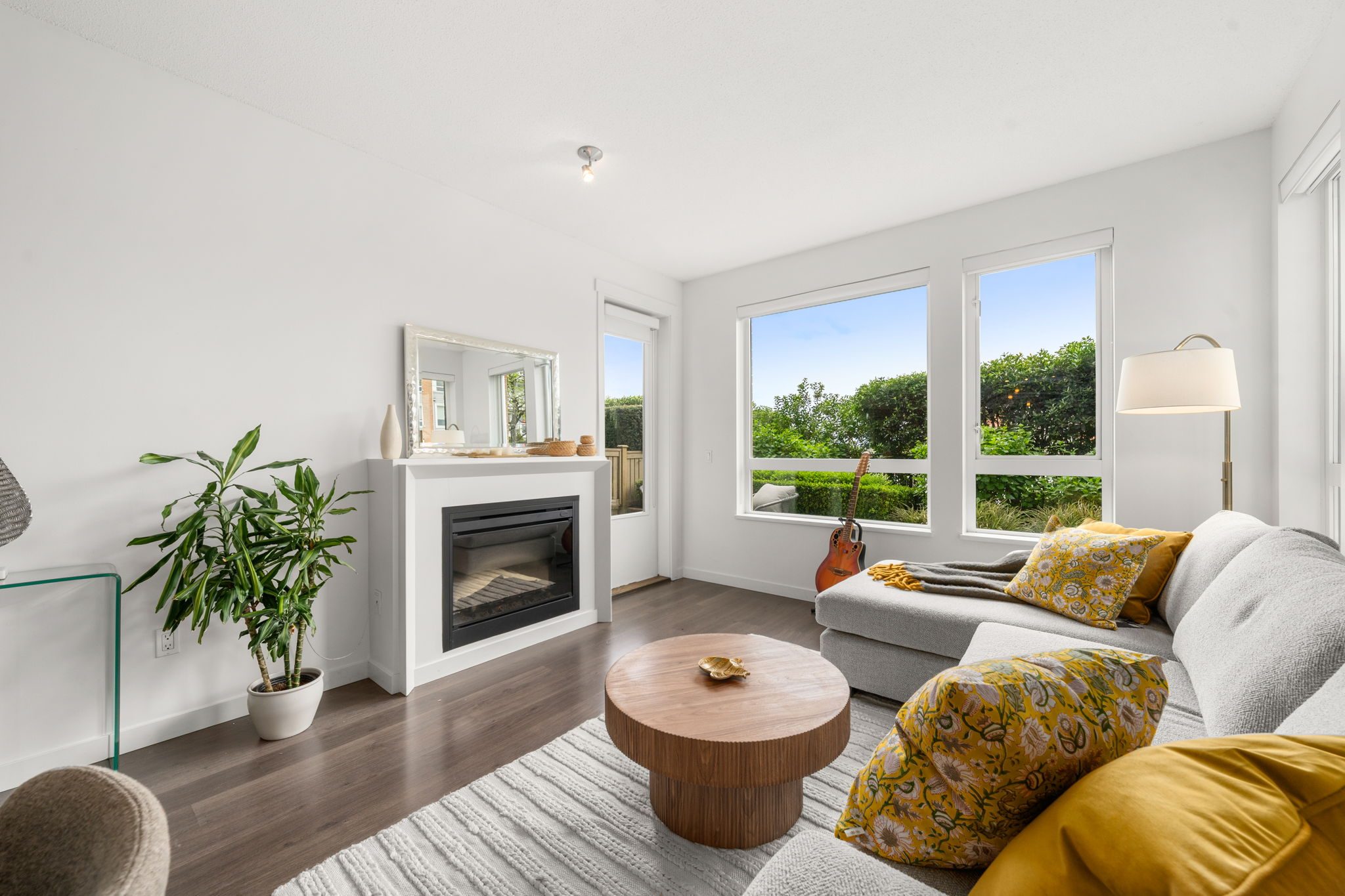 101 717 Chesterfield Avenue photo 8