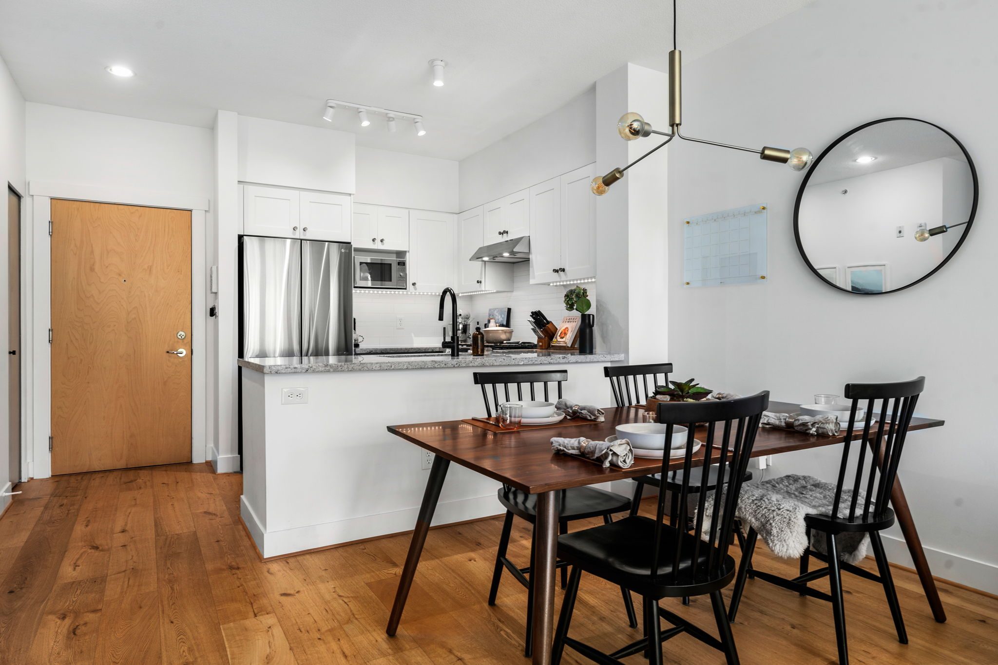 401 2601 Whiteley Court photo 15