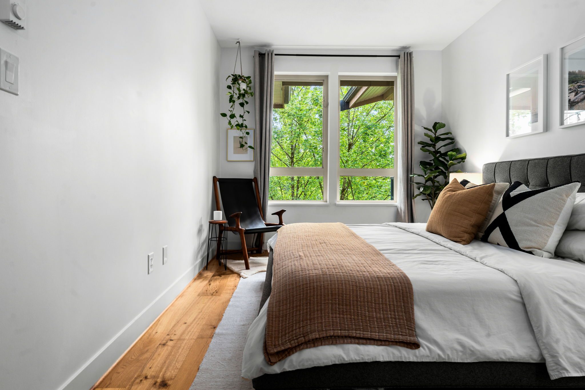 401 2601 Whiteley Court photo 43