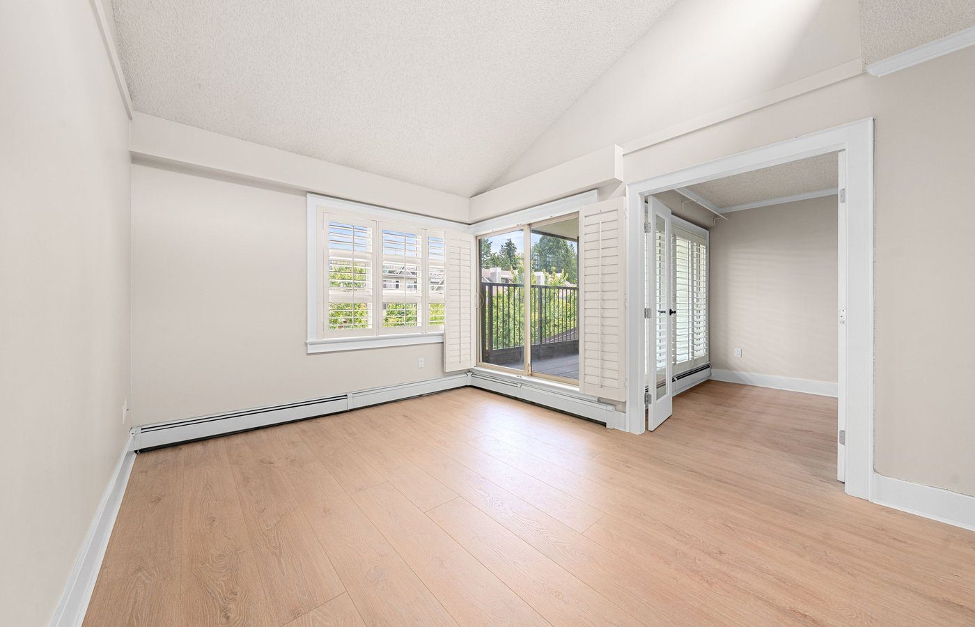 301 235 W 4th Street photo 22