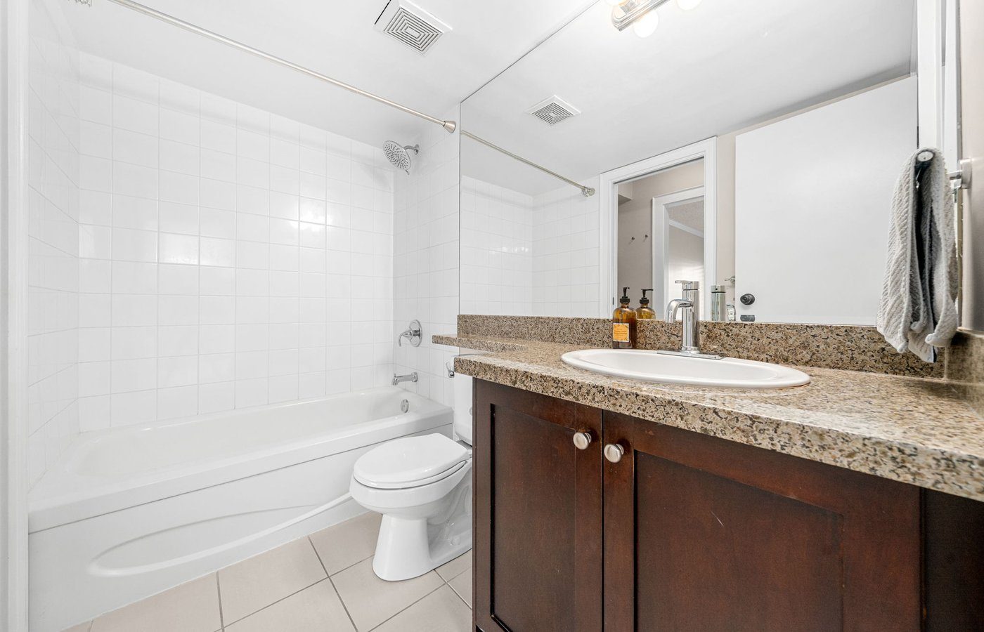 301 235 W 4th Street photo 23